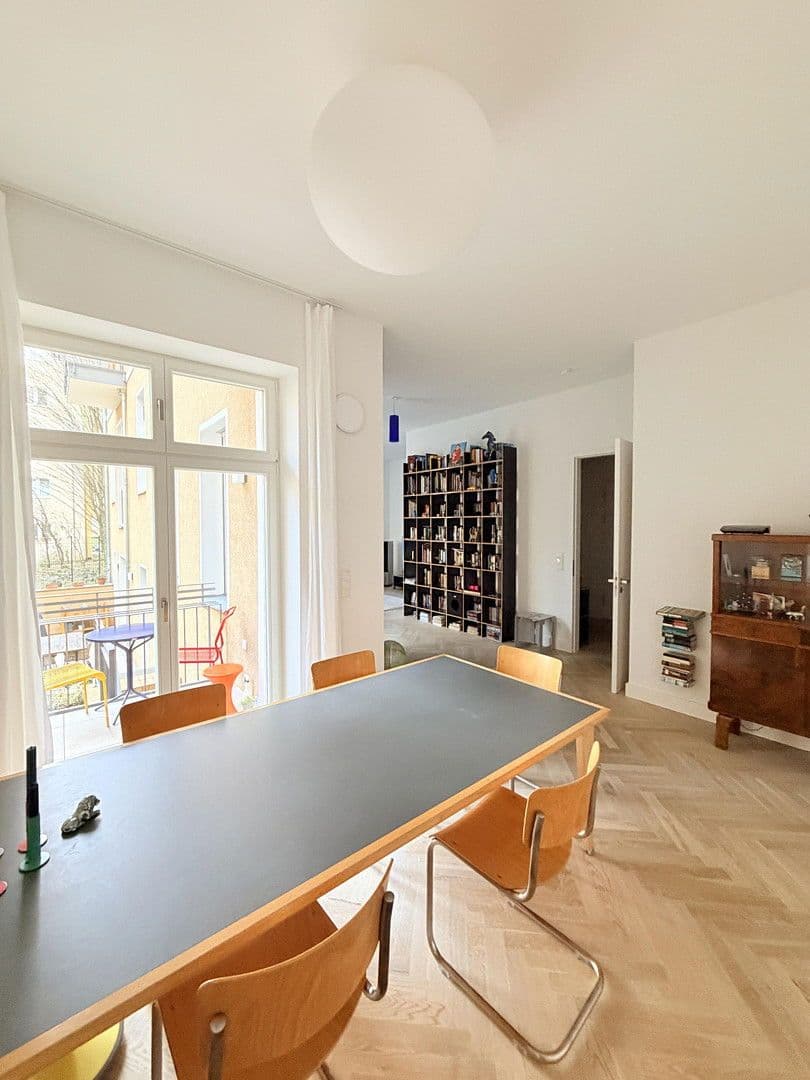 Predaj bytu 3-izbový 115 m², Berlin, Berlín Predaj bytu 3-izbový 115 m², Berlin, Berlín