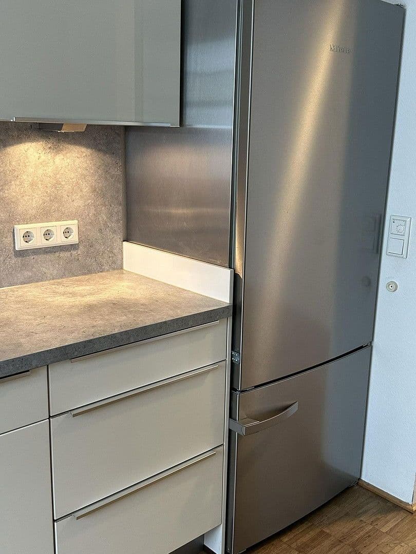 Prenájom bytu 2-izbový 80 m², Hattersheim am Main, Hesensko Prenájom bytu 2-izbový 80 m², Hattersheim am Main, Hesensko