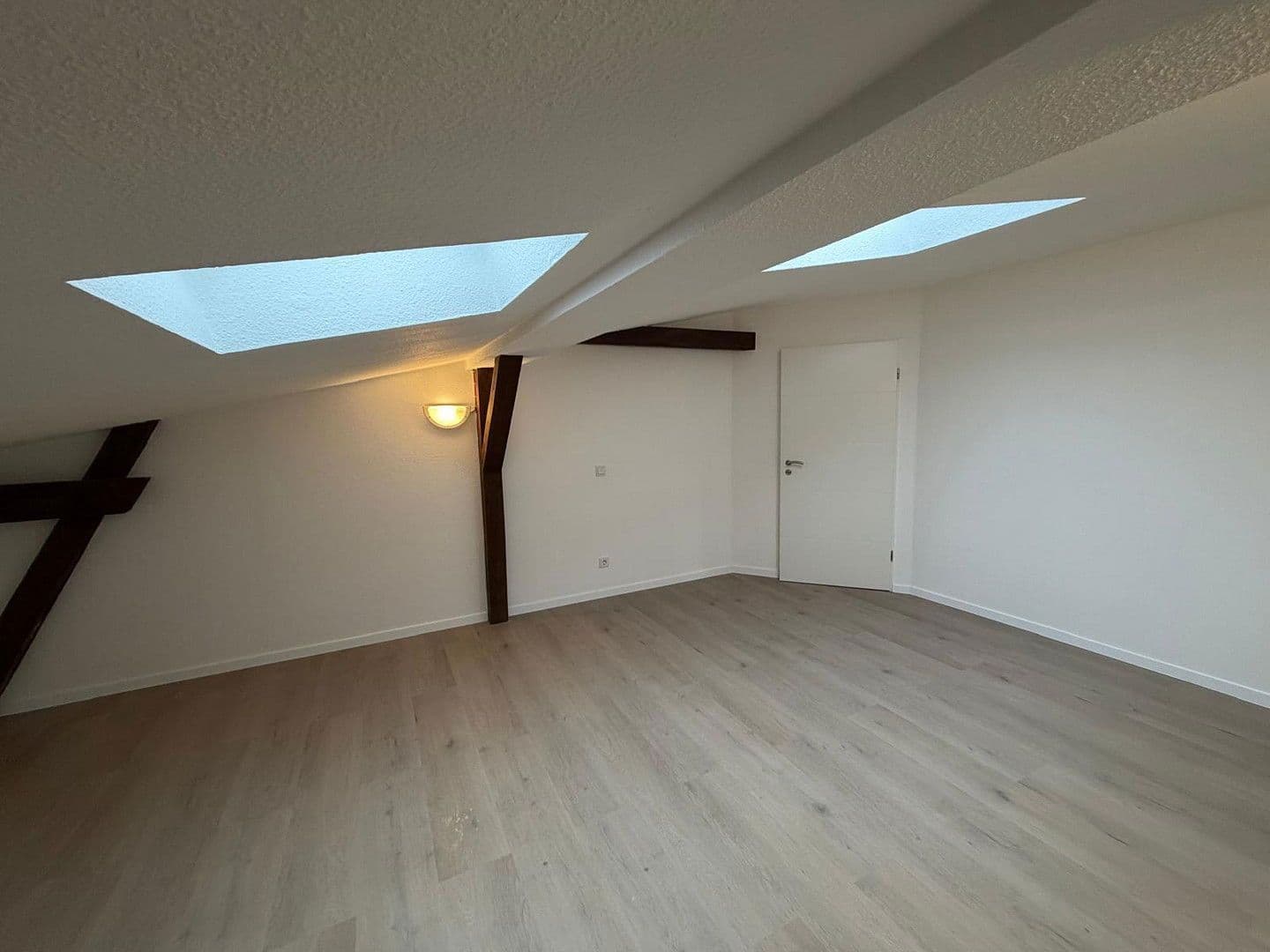 Prenájom bytu 3-izbový 85 m², Schneiderstraße 21, Eberswalde, Brandenbursko Prenájom bytu 3-izbový 85 m², Schneiderstraße 21, Eberswalde, Brandenbursko