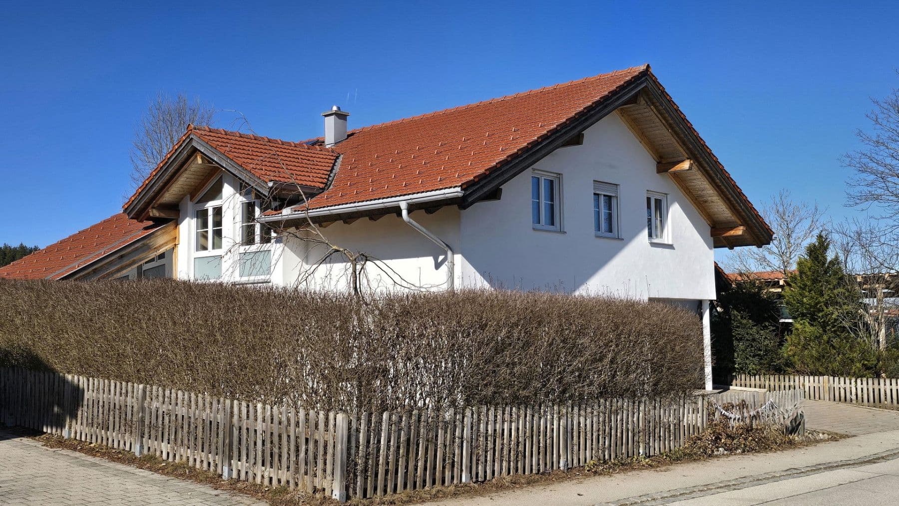 Predaj domu 179 m², pozemek 638 m², Dorfstr. 30, Marktoberdorf, Bavorsko Predaj domu 179 m², pozemek 638 m², Dorfstr. 30, Marktoberdorf, Bavorsko