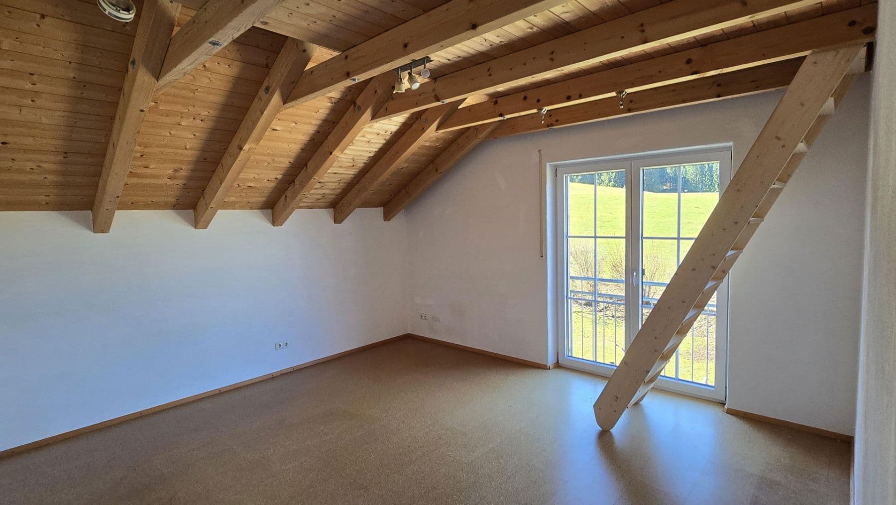 Predaj domu 179 m², pozemek 638 m², Dorfstr. 30, Marktoberdorf, Bavorsko Predaj domu 179 m², pozemek 638 m², Dorfstr. 30, Marktoberdorf, Bavorsko