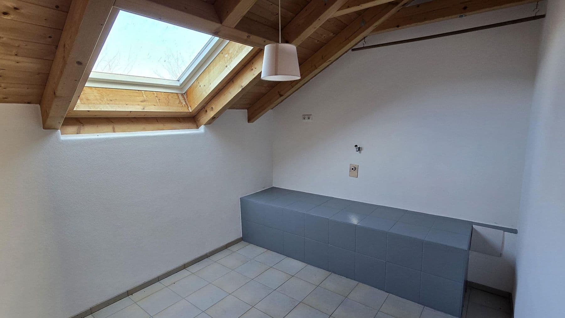 Predaj domu 179 m², pozemek 638 m², Dorfstr. 30, Marktoberdorf, Bavorsko Predaj domu 179 m², pozemek 638 m², Dorfstr. 30, Marktoberdorf, Bavorsko