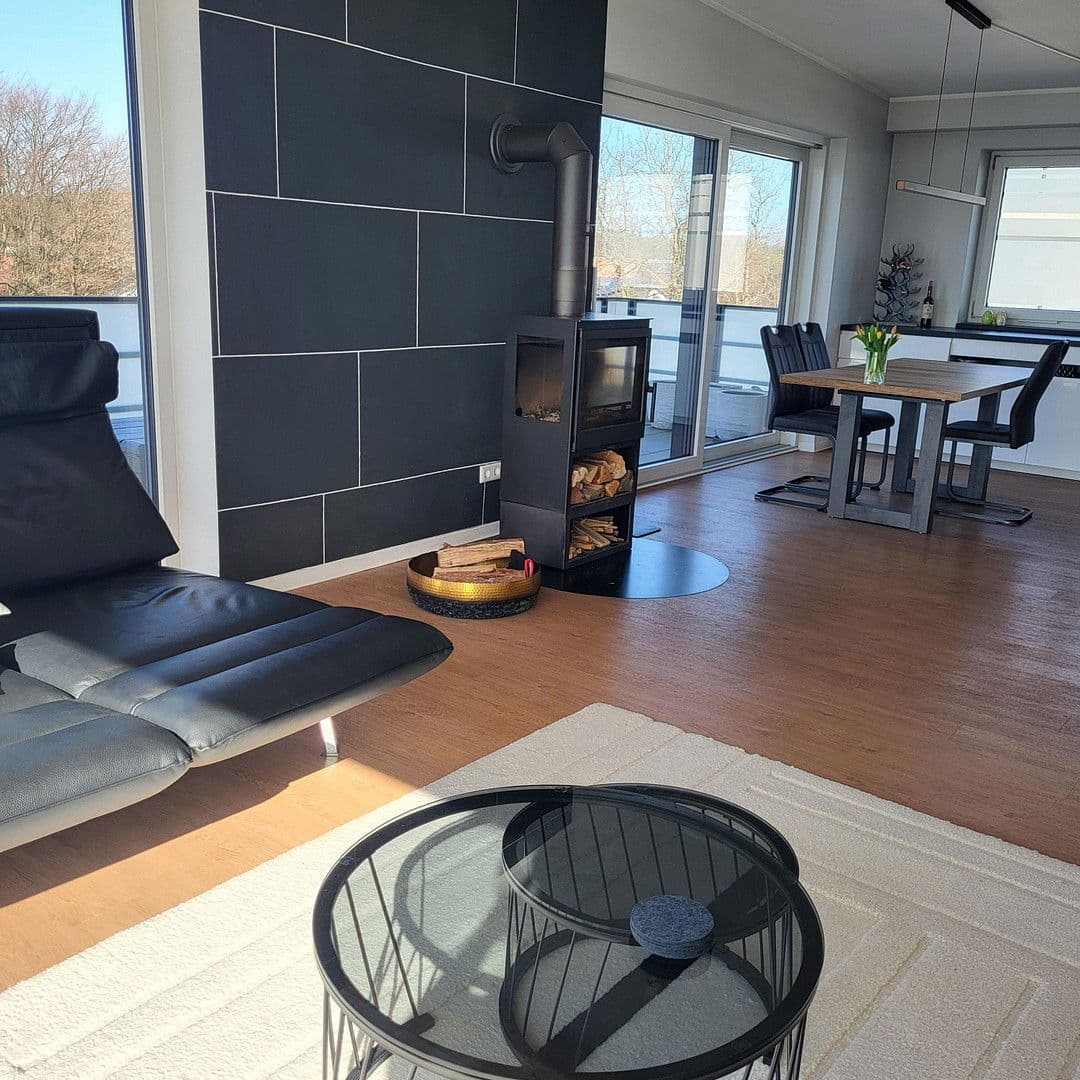 Prenájom bytu 3-izbový 120 m², Kolbermoor, Bavorsko Prenájom bytu 3-izbový 120 m², Kolbermoor, Bavorsko