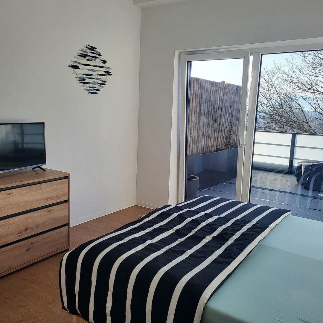 Prenájom bytu 3-izbový 120 m², Kolbermoor, Bavorsko Prenájom bytu 3-izbový 120 m², Kolbermoor, Bavorsko