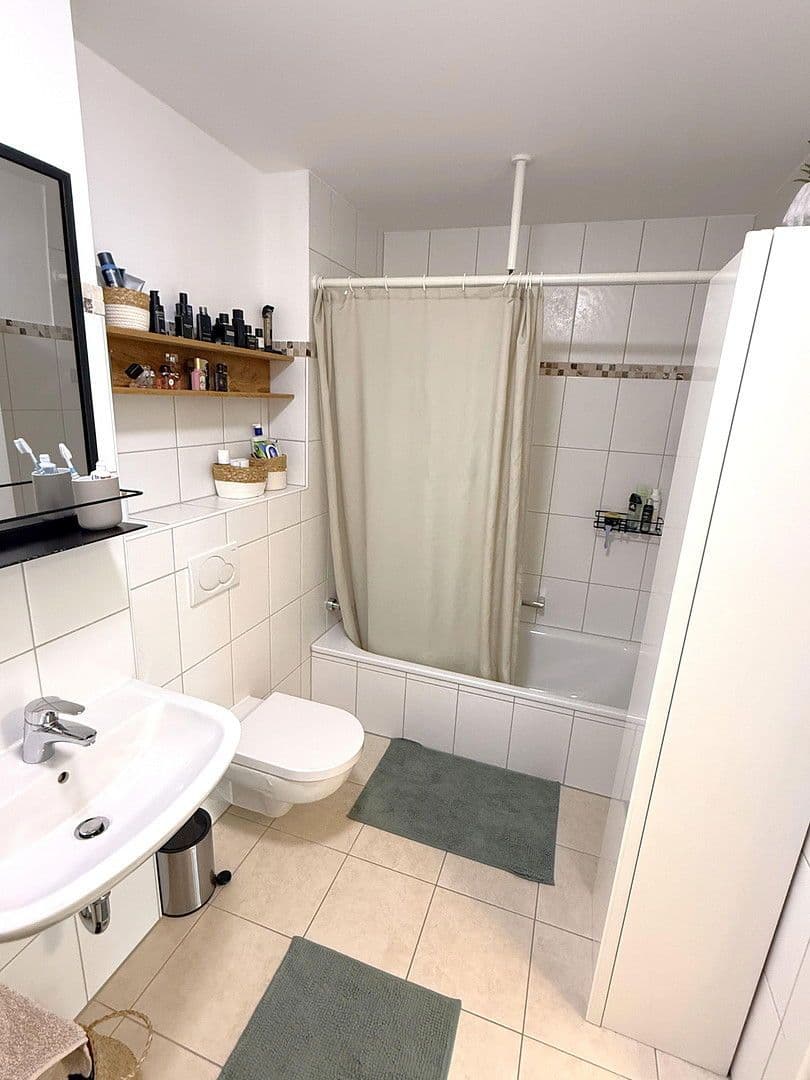 Prenájom bytu 3-izbový 81 m², Martin-Luther-Str. 10, Grafing, Bavorsko Prenájom bytu 3-izbový 81 m², Martin-Luther-Str. 10, Grafing, Bavorsko