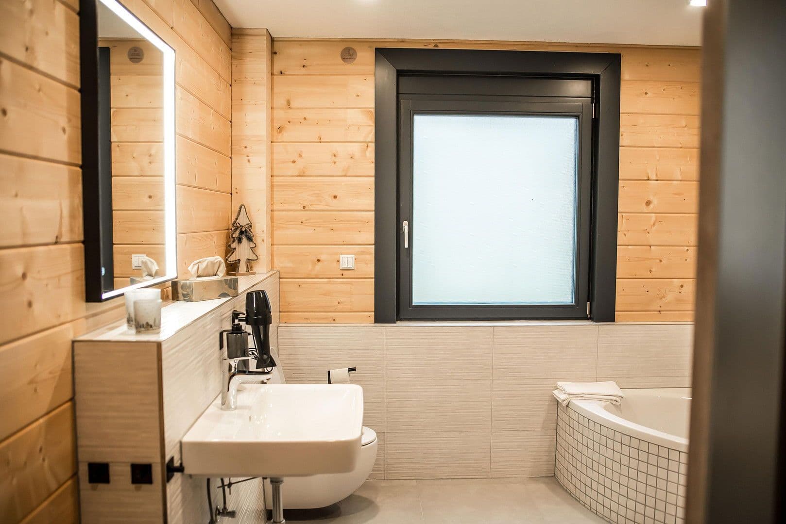 Predaj nebytového priestoru 431 m², Offenburg, Bádensko-Wurttembersko Predaj nebytového priestoru 431 m², Offenburg, Bádensko-Wurttembersko