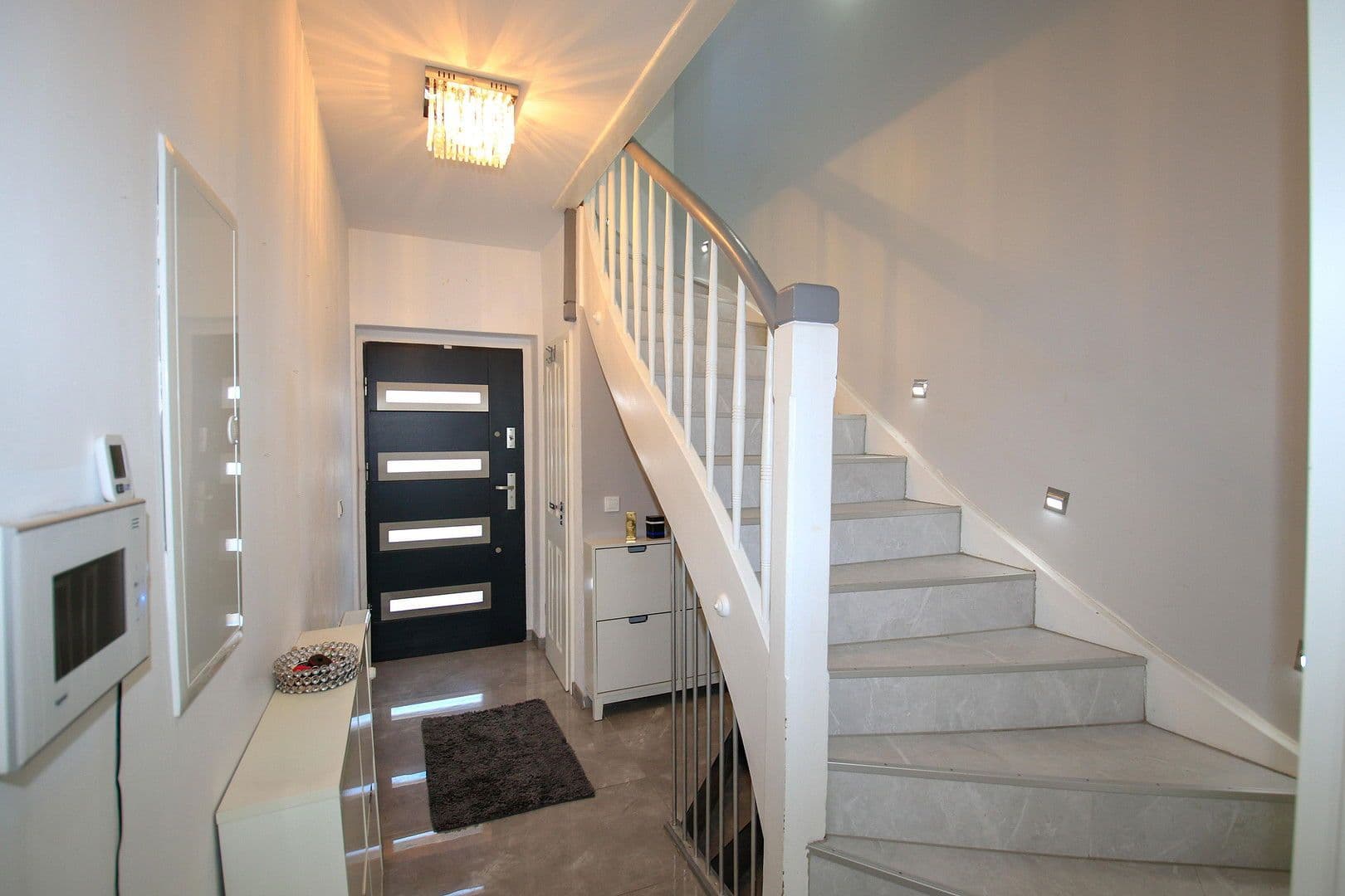 Predaj domu 110 m², pozemek 143 m², Mannheim, Bádensko-Wurttembersko Predaj domu 110 m², pozemek 143 m², Mannheim, Bádensko-Wurttembersko