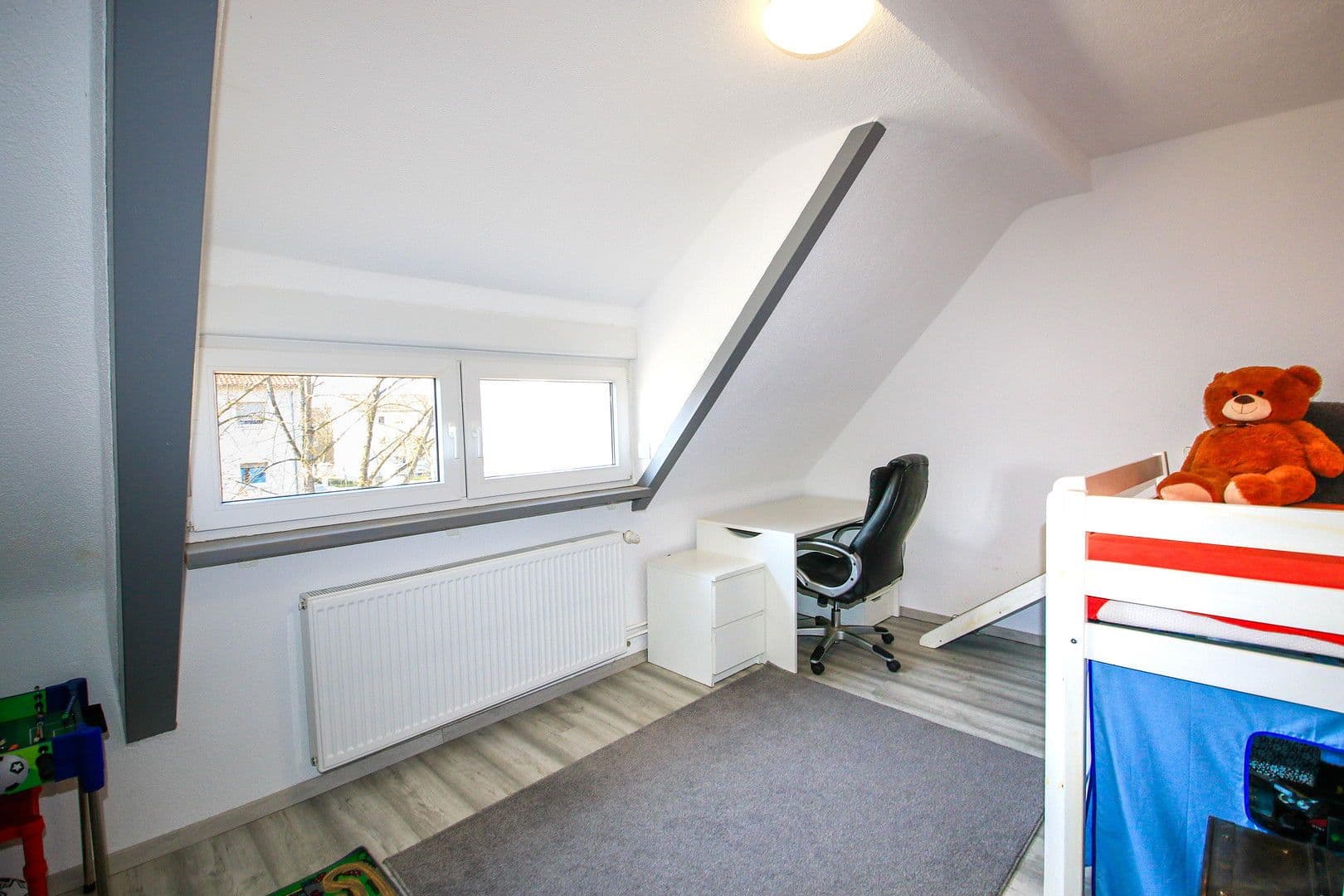 Predaj domu 110 m², pozemek 143 m², Mannheim, Bádensko-Wurttembersko Predaj domu 110 m², pozemek 143 m², Mannheim, Bádensko-Wurttembersko