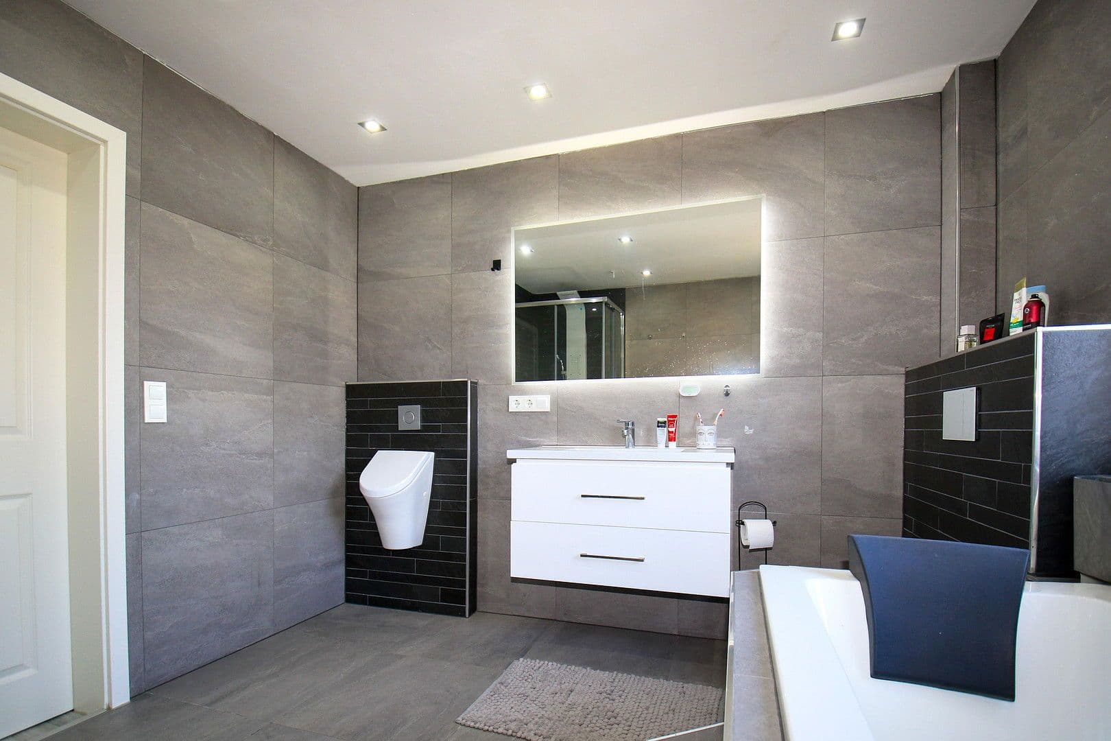 Predaj domu 110 m², pozemek 143 m², Mannheim, Bádensko-Wurttembersko Predaj domu 110 m², pozemek 143 m², Mannheim, Bádensko-Wurttembersko