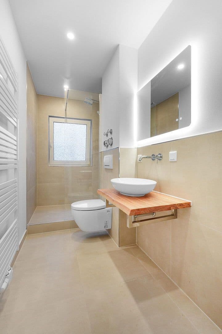 Prenájom bytu 3-izbový 59 m², Bremen, Brémy Prenájom bytu 3-izbový 59 m², Bremen, Brémy