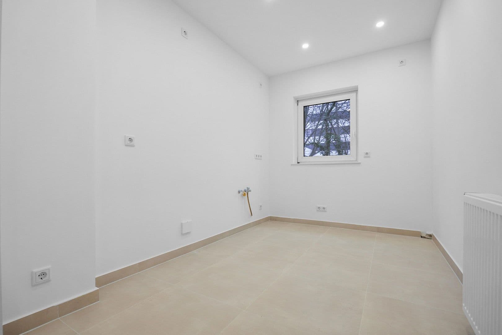 Prenájom bytu 3-izbový 59 m², Bremen, Brémy Prenájom bytu 3-izbový 59 m², Bremen, Brémy