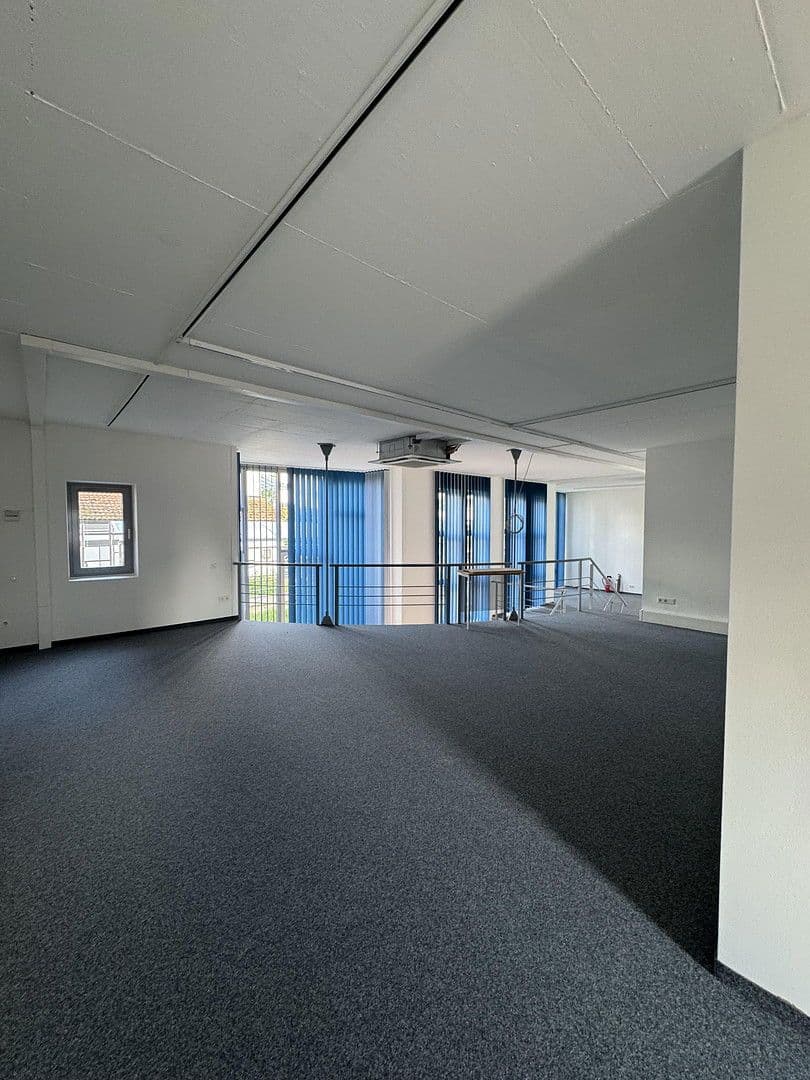 Predaj kancelárie 315 m², Münchener Straße 113, Ingolstadt, Bavorsko Predaj kancelárie 315 m², Münchener Straße 113, Ingolstadt, Bavorsko
