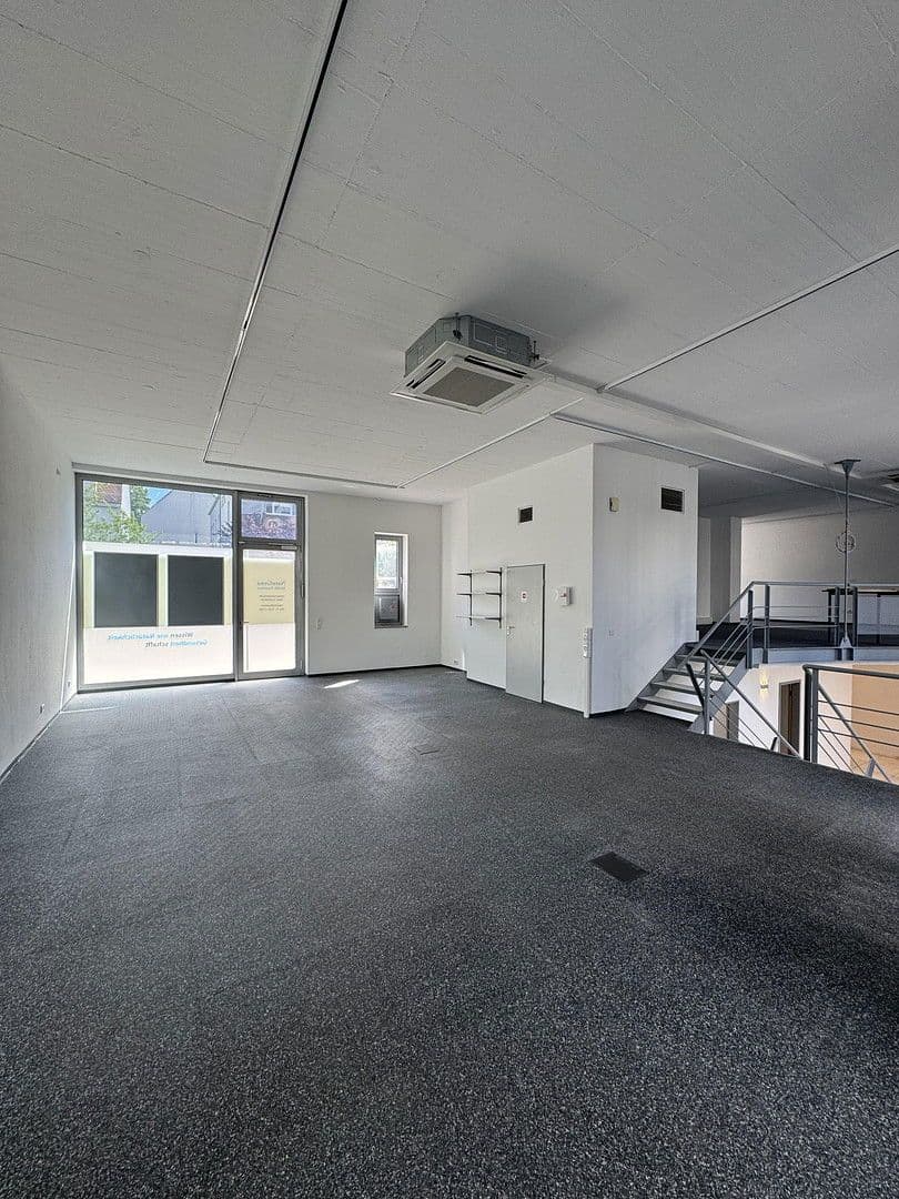 Predaj kancelárie 315 m², Münchener Straße 113, Ingolstadt, Bavorsko Predaj kancelárie 315 m², Münchener Straße 113, Ingolstadt, Bavorsko