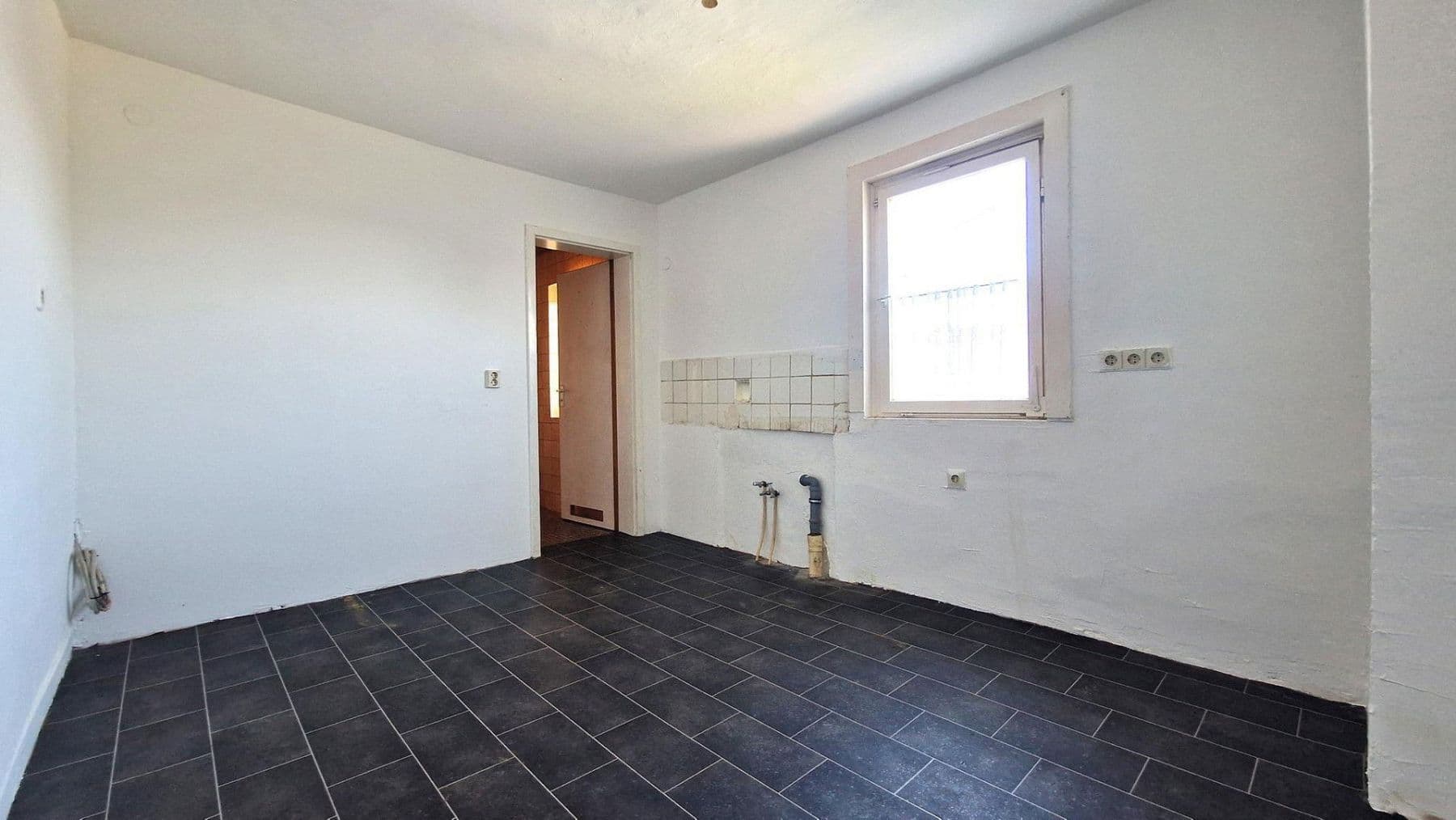 Predaj domu 163 m², pozemek 345 m², Simmersfeld, Bádensko-Wurttembersko Predaj domu 163 m², pozemek 345 m², Simmersfeld, Bádensko-Wurttembersko