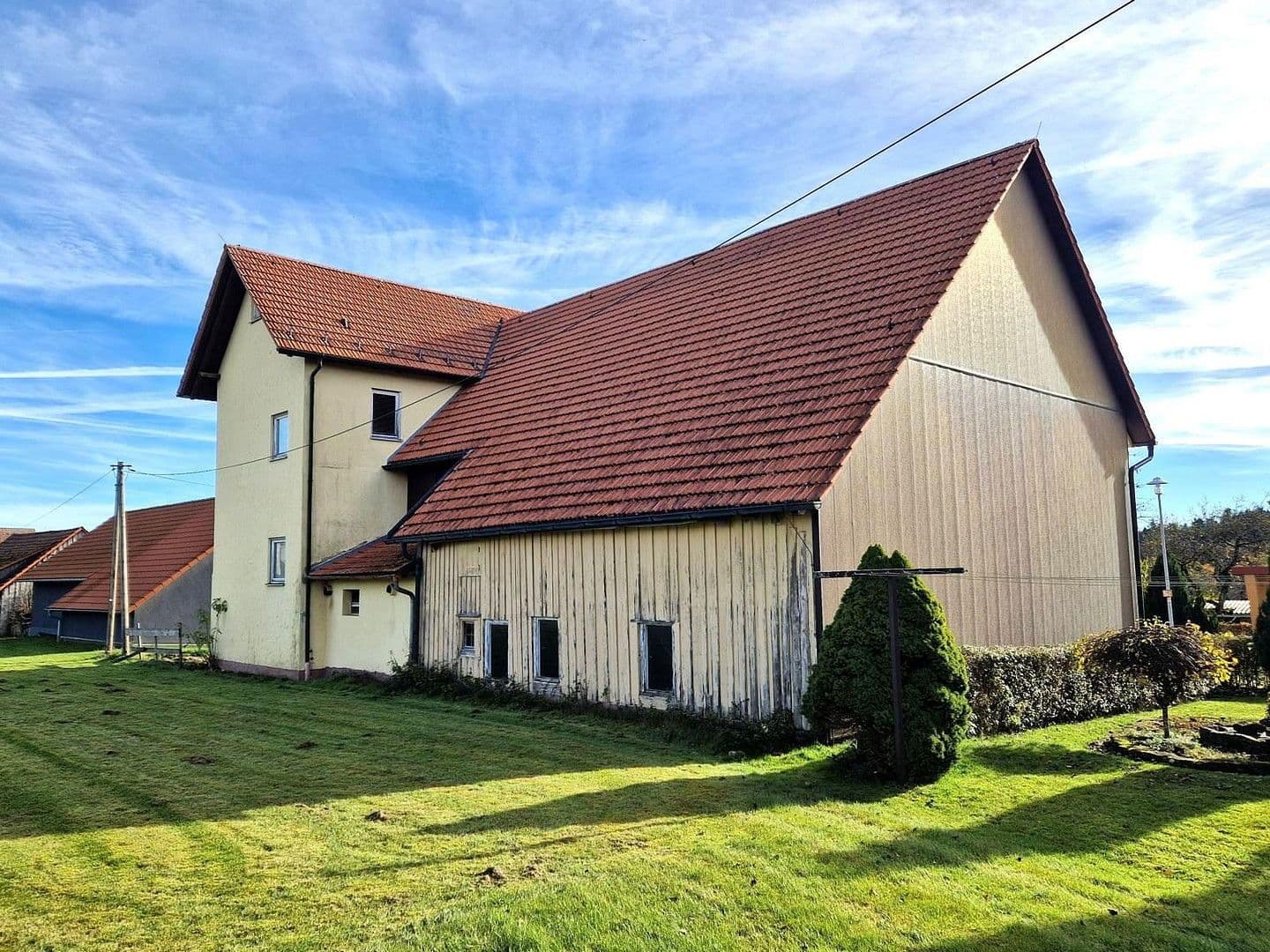 Predaj domu 163 m², pozemek 345 m², Simmersfeld, Bádensko-Wurttembersko Predaj domu 163 m², pozemek 345 m², Simmersfeld, Bádensko-Wurttembersko