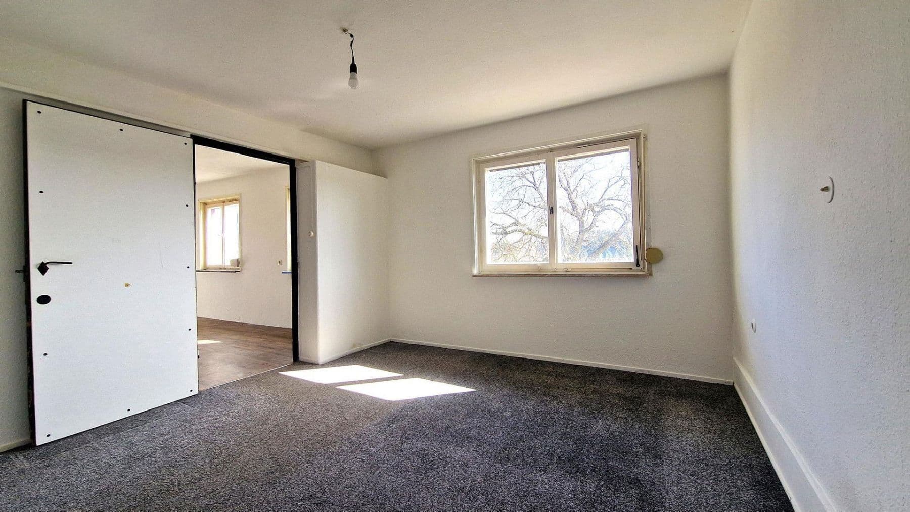 Predaj domu 163 m², pozemek 345 m², Simmersfeld, Bádensko-Wurttembersko Predaj domu 163 m², pozemek 345 m², Simmersfeld, Bádensko-Wurttembersko