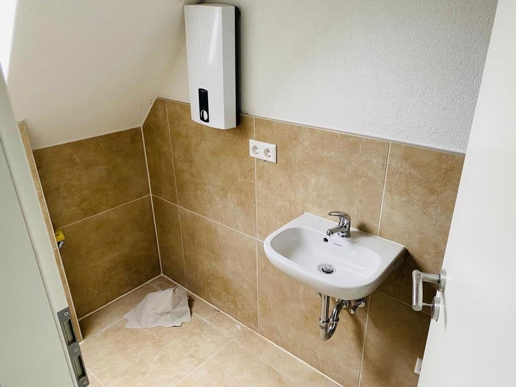 Predaj domu 250 m², pozemek 406 m², Bad Rappenau, Bádensko-Wurttembersko Predaj domu 250 m², pozemek 406 m², Bad Rappenau, Bádensko-Wurttembersko