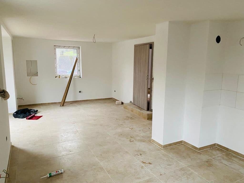 Predaj domu 250 m², pozemek 406 m², Bad Rappenau, Bádensko-Wurttembersko Predaj domu 250 m², pozemek 406 m², Bad Rappenau, Bádensko-Wurttembersko