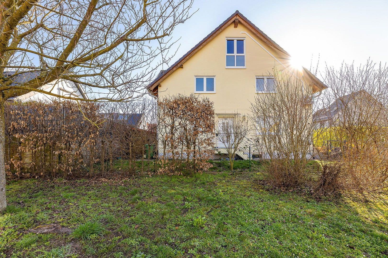Predaj domu 142 m², pozemek 230 m², Stutensee, Bádensko-Wurttembersko Predaj domu 142 m², pozemek 230 m², Stutensee, Bádensko-Wurttembersko