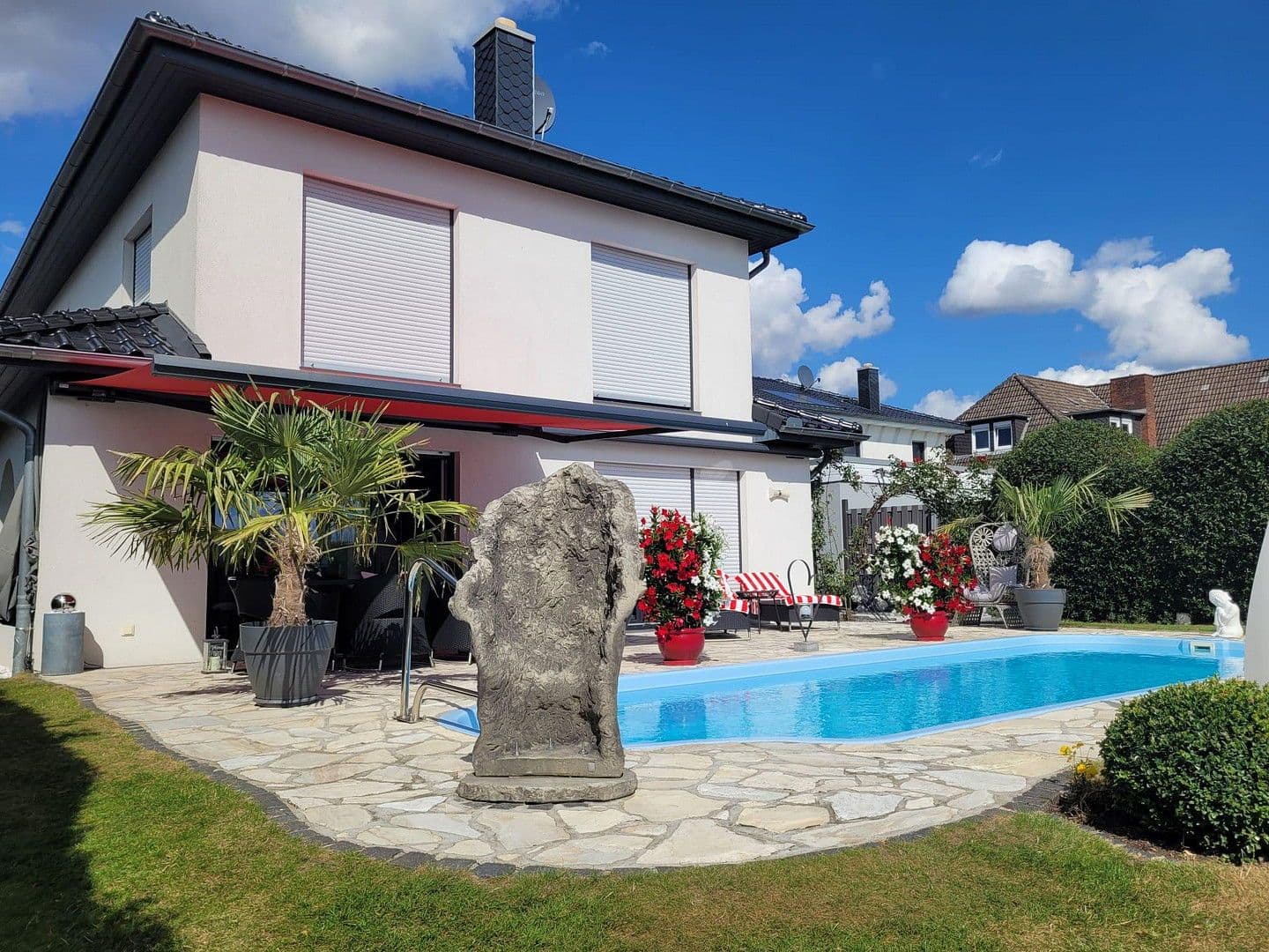 Predaj domu 173 m², pozemek 728 m², Barsinghausen, Dolné Sasko Predaj domu 173 m², pozemek 728 m², Barsinghausen, Dolné Sasko