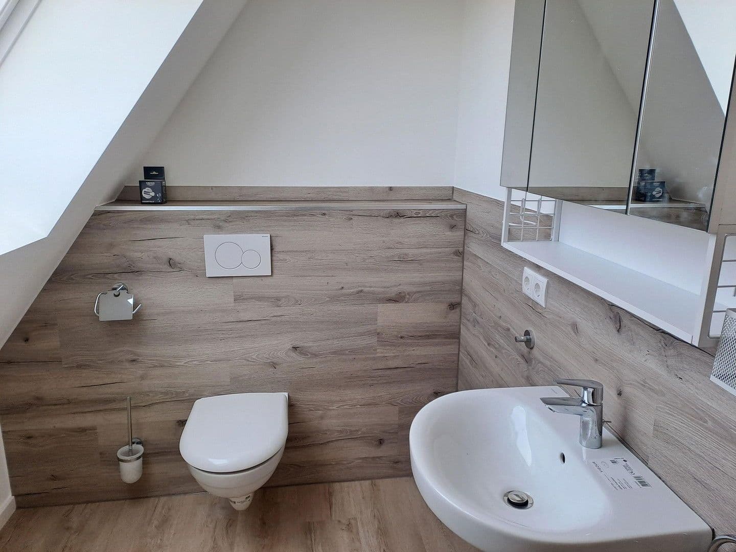 Prenájom bytu 3-izbový 92 m², Kallstadt, Porýnie-Falcko Prenájom bytu 3-izbový 92 m², Kallstadt, Porýnie-Falcko