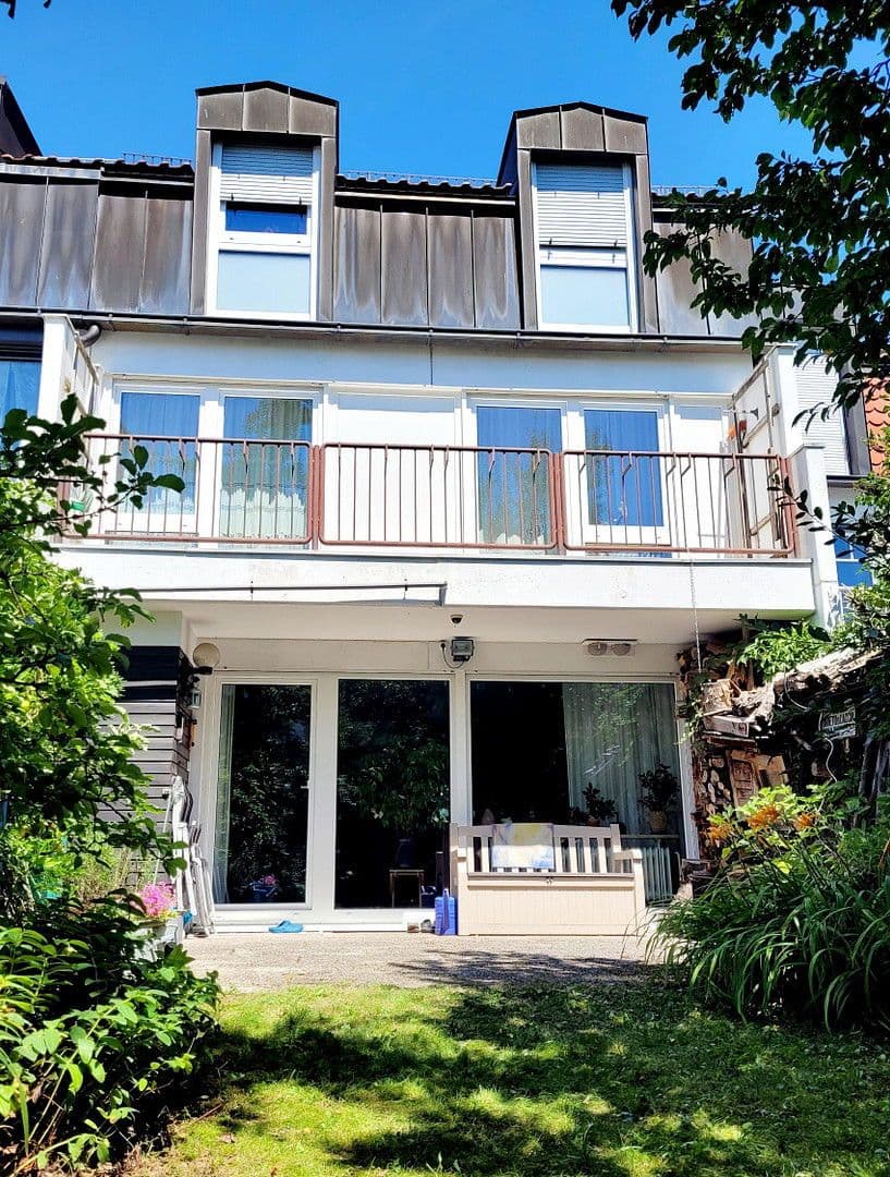 Predaj domu 160 m², pozemek 180 m², Zorneding, Bavorsko Predaj domu 160 m², pozemek 180 m², Zorneding, Bavorsko