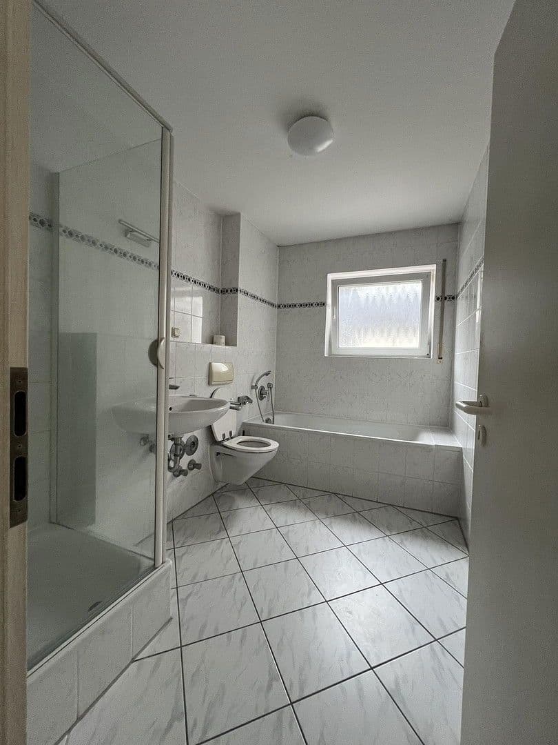 Prenájom bytu 2-izbový 73 m², Breites Driesch 33, Limburg an der Lahn, Hesensko Prenájom bytu 2-izbový 73 m², Breites Driesch 33, Limburg an der Lahn, Hesensko