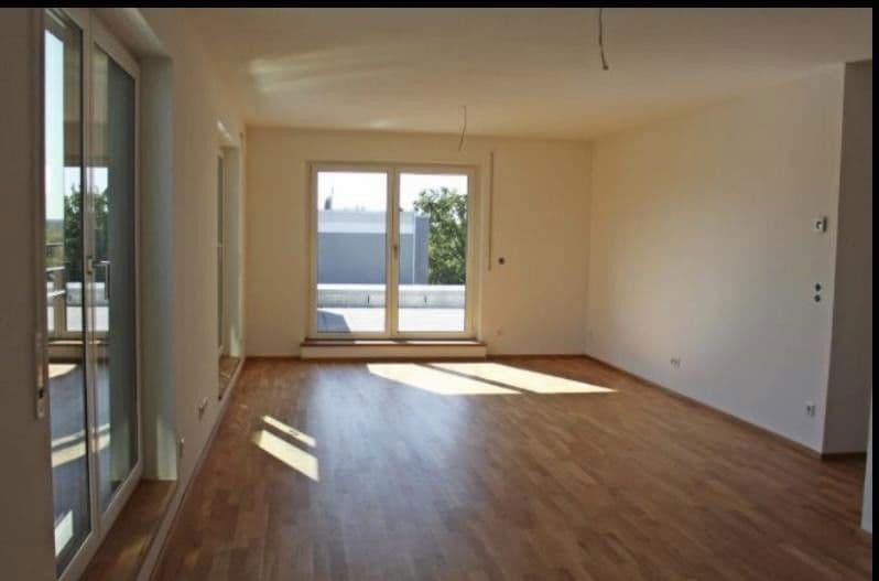 Prenájom bytu 2-izbový 80 m², Nürnberg, Bavorsko Prenájom bytu 2-izbový 80 m², Nürnberg, Bavorsko