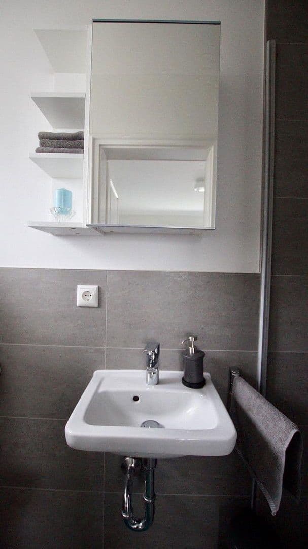 Prenájom bytu 20 m², Mohrstr. 13, München, Bavorsko Prenájom bytu 20 m², Mohrstr. 13, München, Bavorsko