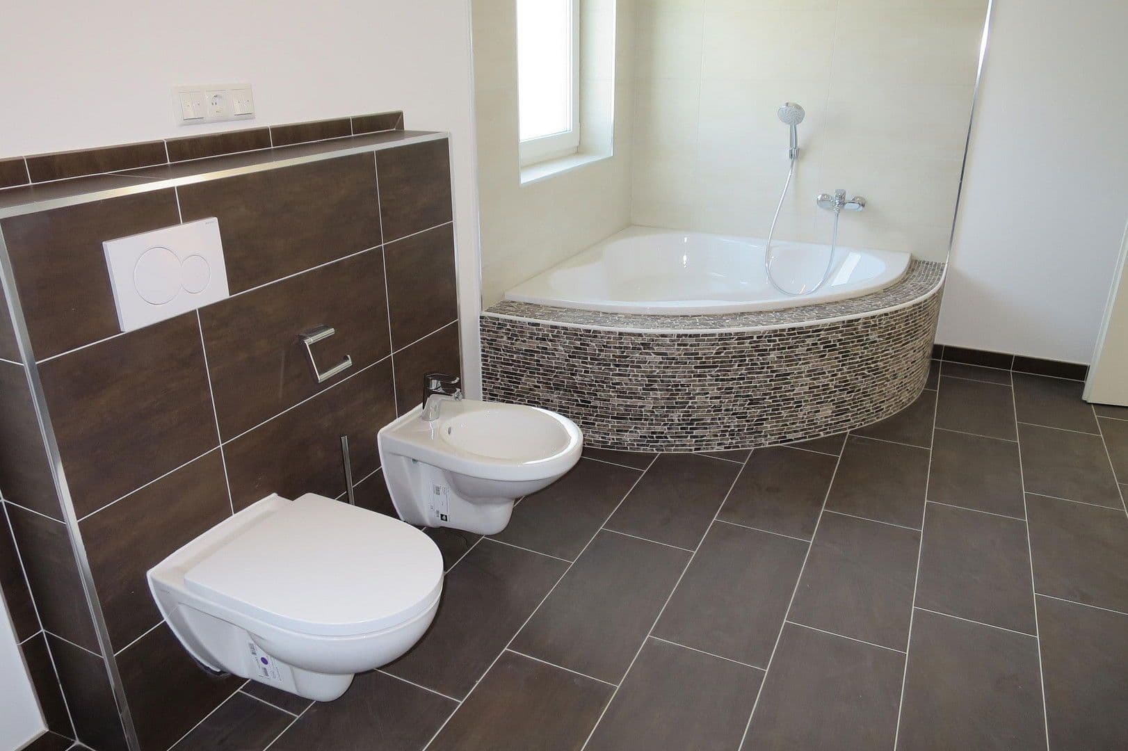 Prenájom bytu 20 m², Mohrstr. 13, München, Bavorsko Prenájom bytu 20 m², Mohrstr. 13, München, Bavorsko