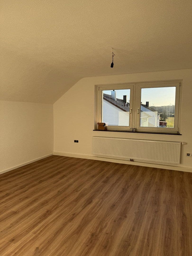 Prenájom bytu 3-izbový 69 m², Schwäbisch Hall, Bádensko-Wurttembersko Prenájom bytu 3-izbový 69 m², Schwäbisch Hall, Bádensko-Wurttembersko