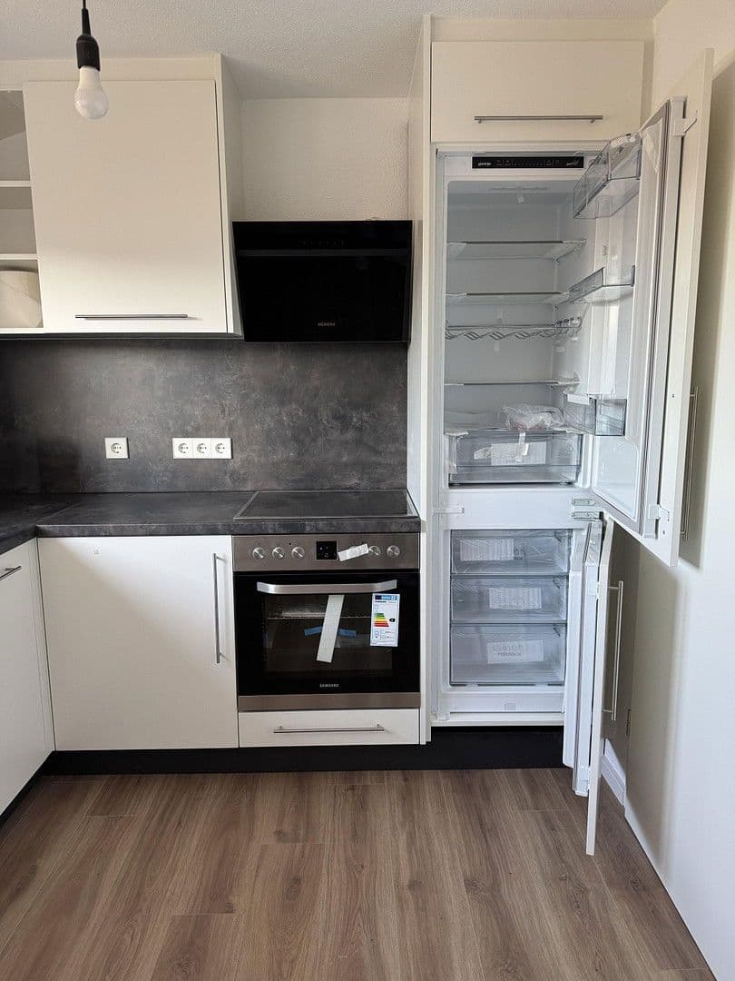 Prenájom bytu 3-izbový 69 m², Schwäbisch Hall, Bádensko-Wurttembersko Prenájom bytu 3-izbový 69 m², Schwäbisch Hall, Bádensko-Wurttembersko