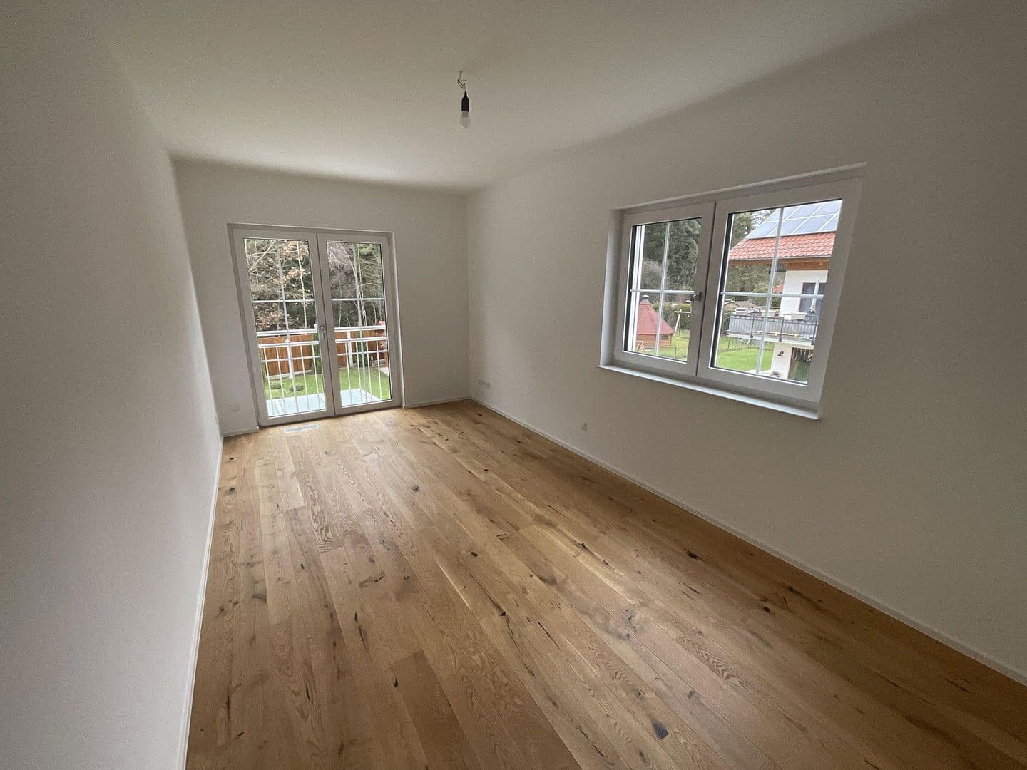 Predaj domu 165 m², pozemek 500 m², Brunnthal, Bavorsko Predaj domu 165 m², pozemek 500 m², Brunnthal, Bavorsko