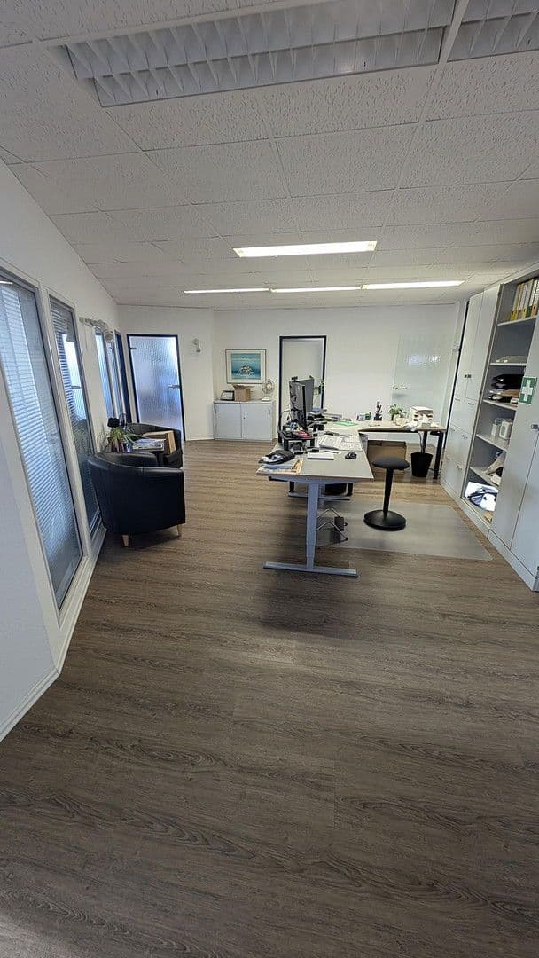 Prenájom kancelárie 194 m², Mengendamm 12, Hannover, Dolné Sasko Prenájom kancelárie 194 m², Mengendamm 12, Hannover, Dolné Sasko