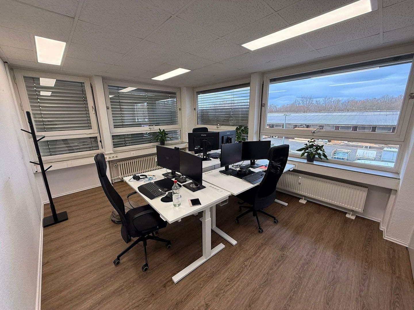 Prenájom kancelárie 194 m², Mengendamm 12, Hannover, Dolné Sasko Prenájom kancelárie 194 m², Mengendamm 12, Hannover, Dolné Sasko