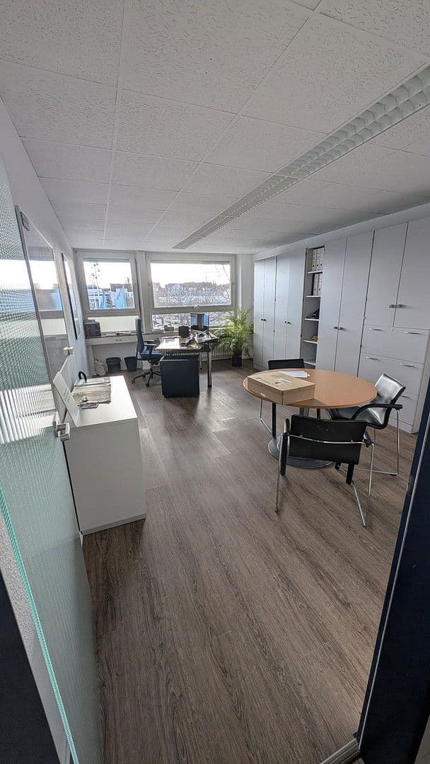 Prenájom kancelárie 194 m², Mengendamm 12, Hannover, Dolné Sasko Prenájom kancelárie 194 m², Mengendamm 12, Hannover, Dolné Sasko