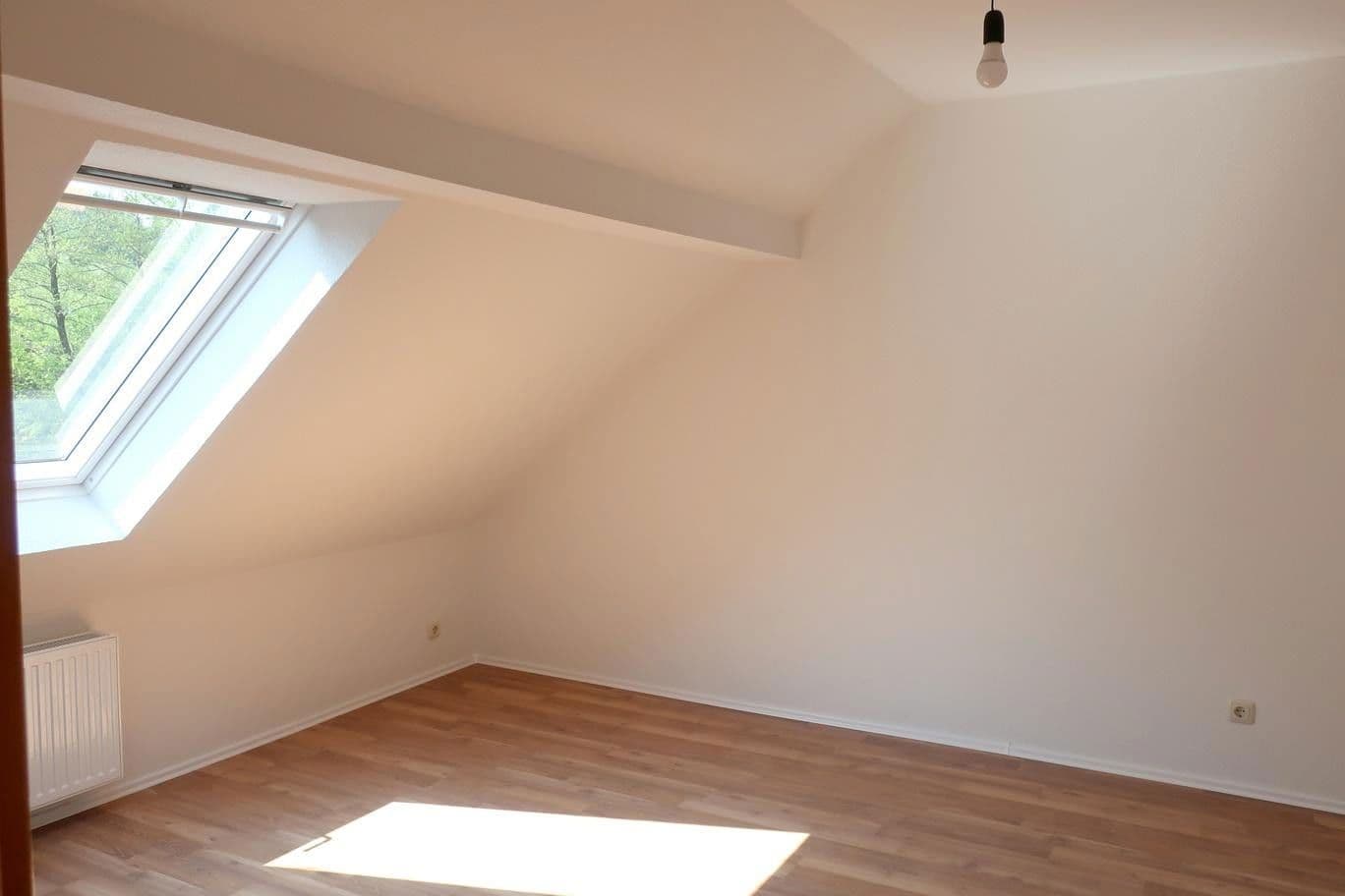 Prenájom bytu 2-izbový 60 m², Grünhain-Beierfeld, Sasko Prenájom bytu 2-izbový 60 m², Grünhain-Beierfeld, Sasko