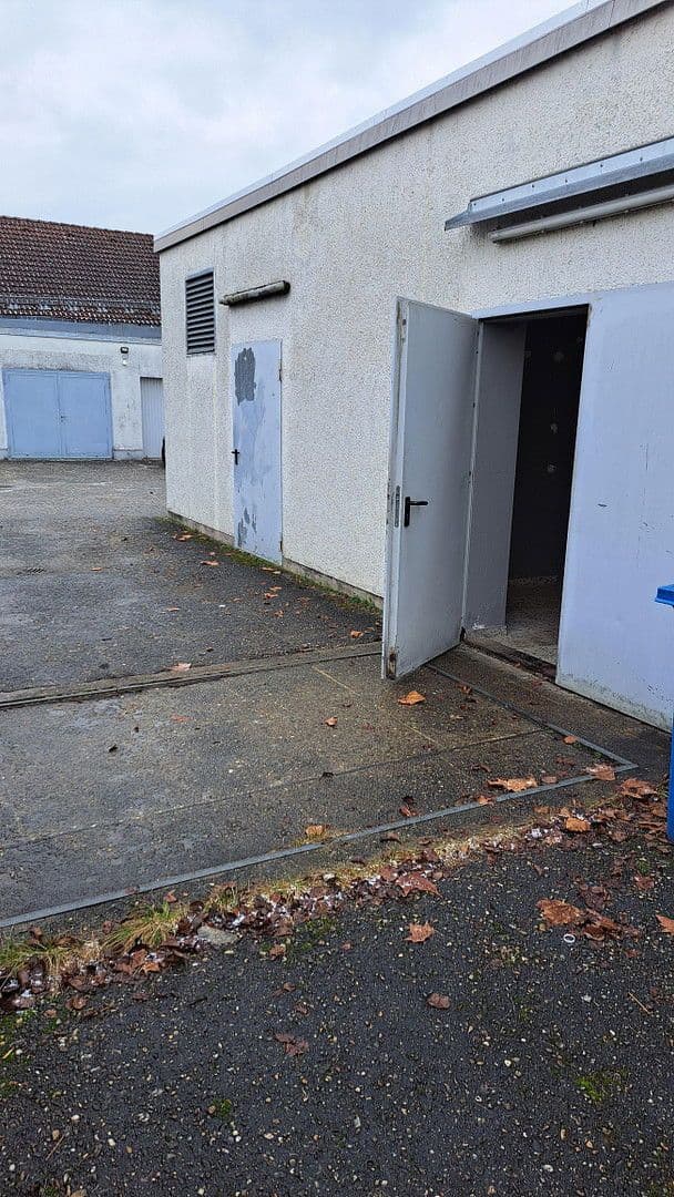 Prenájom nebytového priestoru 420 m², Plattling, Bavorsko Prenájom nebytového priestoru 420 m², Plattling, Bavorsko