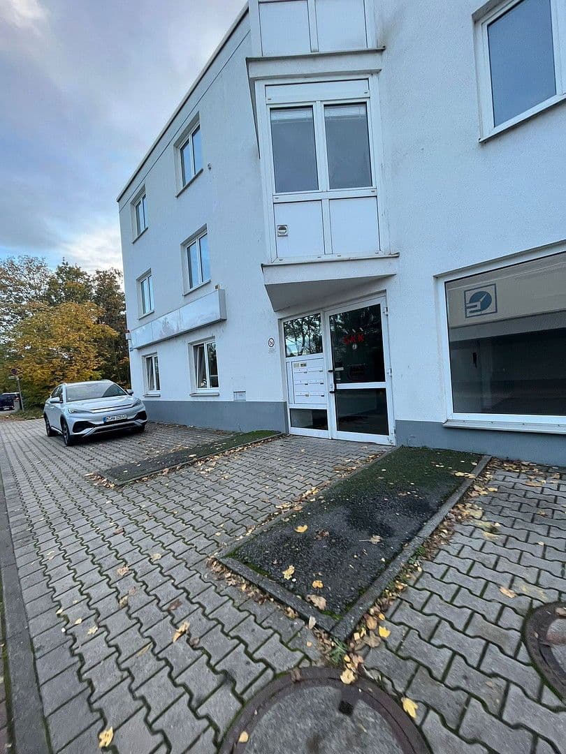 Prenájom kancelárie 85 m², Neuweg 1, Groß-Gerau, Hesensko Prenájom kancelárie 85 m², Neuweg 1, Groß-Gerau, Hesensko