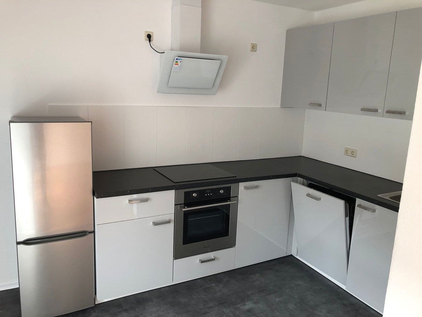 Prenájom bytu 3-izbový 55 m², Schneiderstraße 4, Leipzig, Sasko Prenájom bytu 3-izbový 55 m², Schneiderstraße 4, Leipzig, Sasko