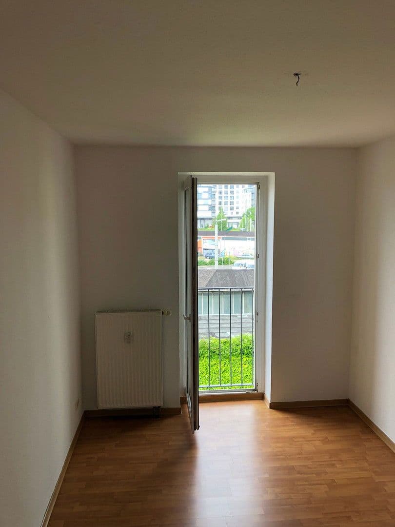 Prenájom bytu 3-izbový 55 m², Schneiderstraße 4, Leipzig, Sasko Prenájom bytu 3-izbový 55 m², Schneiderstraße 4, Leipzig, Sasko
