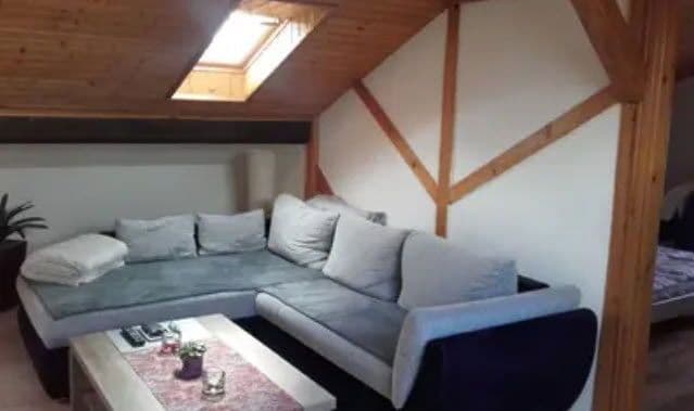 Prenájom bytu 2-izbový 50 m², Kapfenhardterstr. 19, Engelsbrand, Bádensko-Wurttembersko Prenájom bytu 2-izbový 50 m², Kapfenhardterstr. 19, Engelsbrand, Bádensko-Wurttembersko