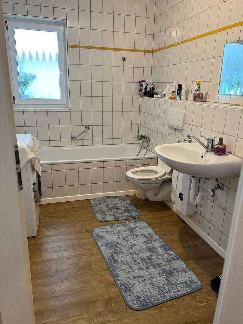 Prenájom bytu 4-izbový 118 m², Brunnenstr. 15/1, Krauchenwies, Bádensko-Wurttembersko Prenájom bytu 4-izbový 118 m², Brunnenstr. 15/1, Krauchenwies, Bádensko-Wurttembersko