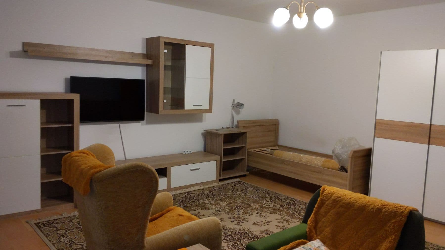 Prenájom bytu 1-izbový 59 m², Jeronýmova, Kolín, Středočeský kraj Prenájom bytu 1-izbový 59 m², Jeronýmova, Kolín, Středočeský kraj