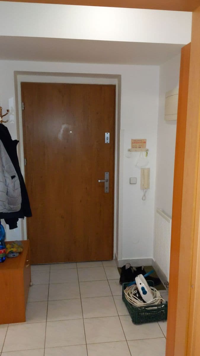 Prenájom bytu 1-izbový 59 m², Jeronýmova, Kolín, Středočeský kraj Prenájom bytu 1-izbový 59 m², Jeronýmova, Kolín, Středočeský kraj