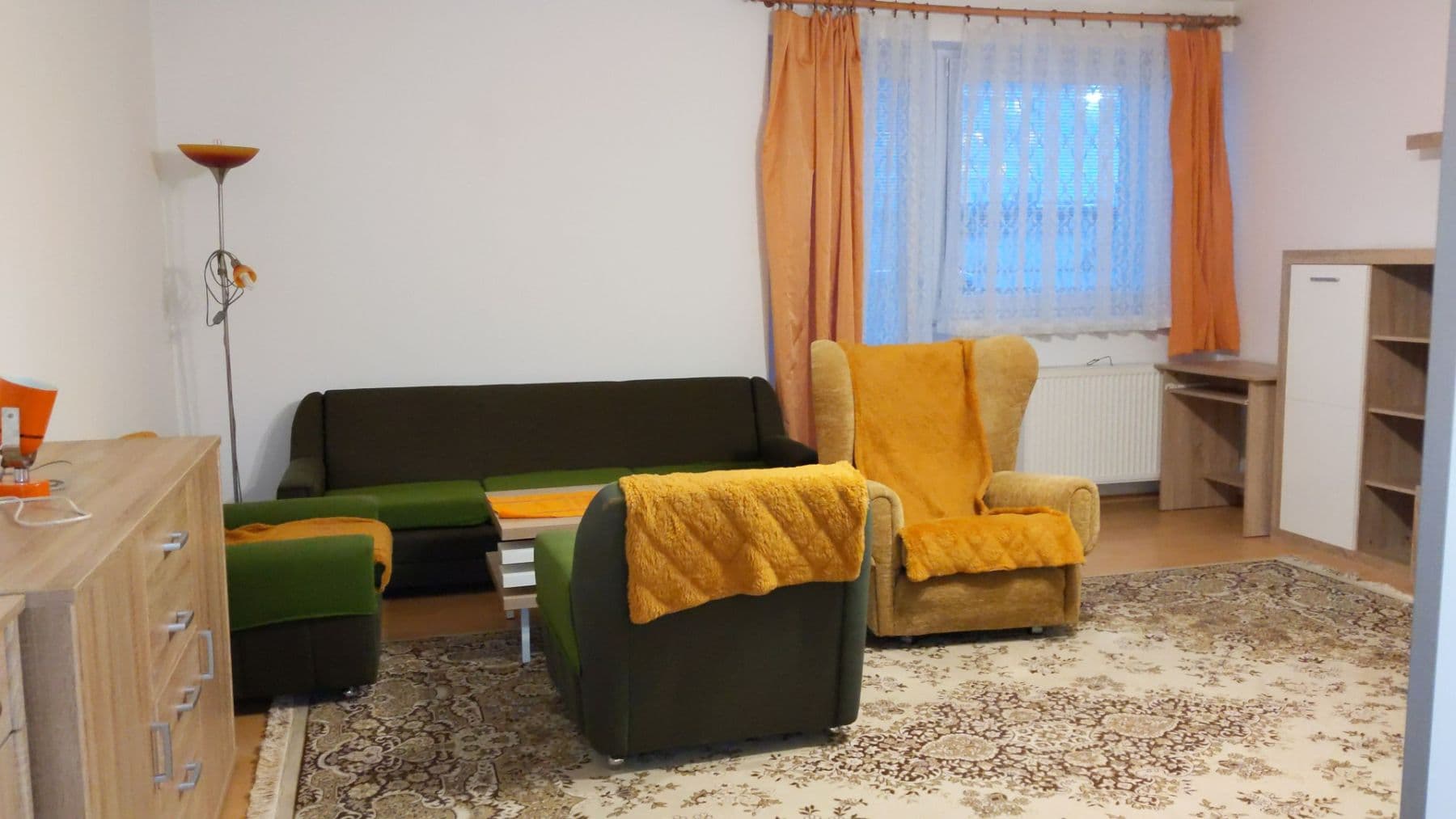 Prenájom bytu 1-izbový 59 m², Jeronýmova, Kolín, Středočeský kraj Prenájom bytu 1-izbový 59 m², Jeronýmova, Kolín, Středočeský kraj