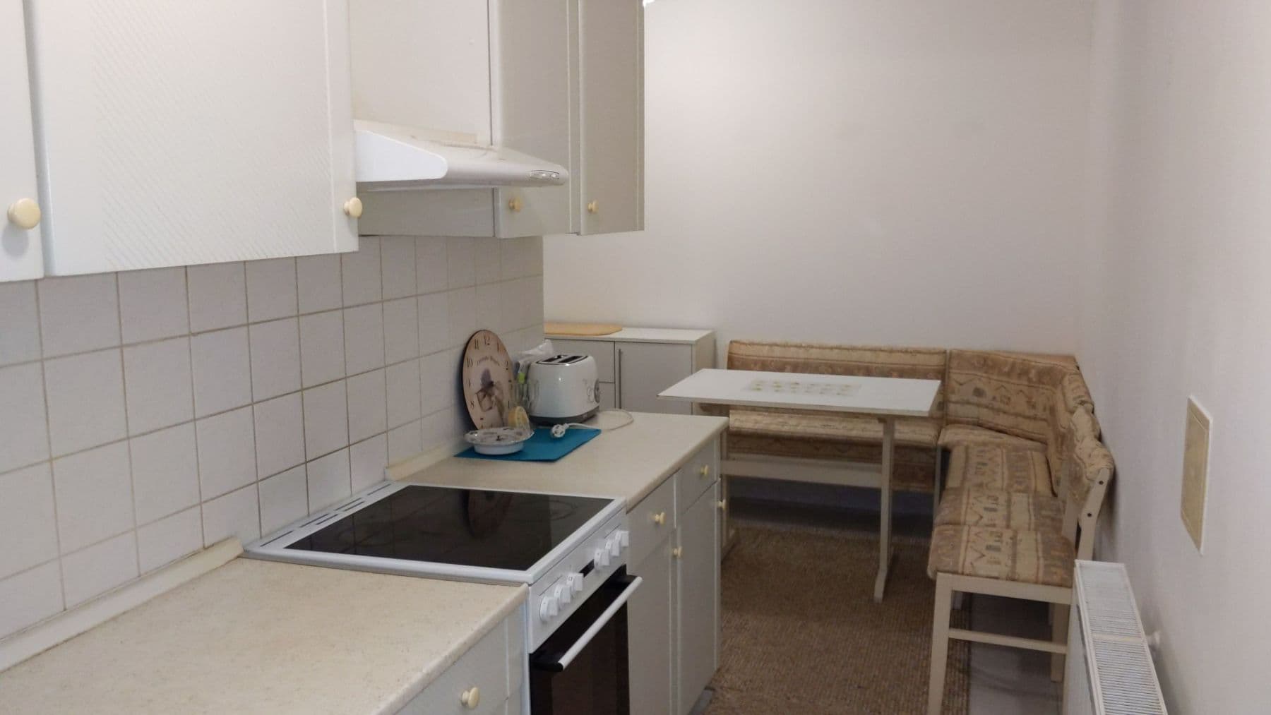 Prenájom bytu 1-izbový 59 m², Jeronýmova, Kolín, Středočeský kraj Prenájom bytu 1-izbový 59 m², Jeronýmova, Kolín, Středočeský kraj