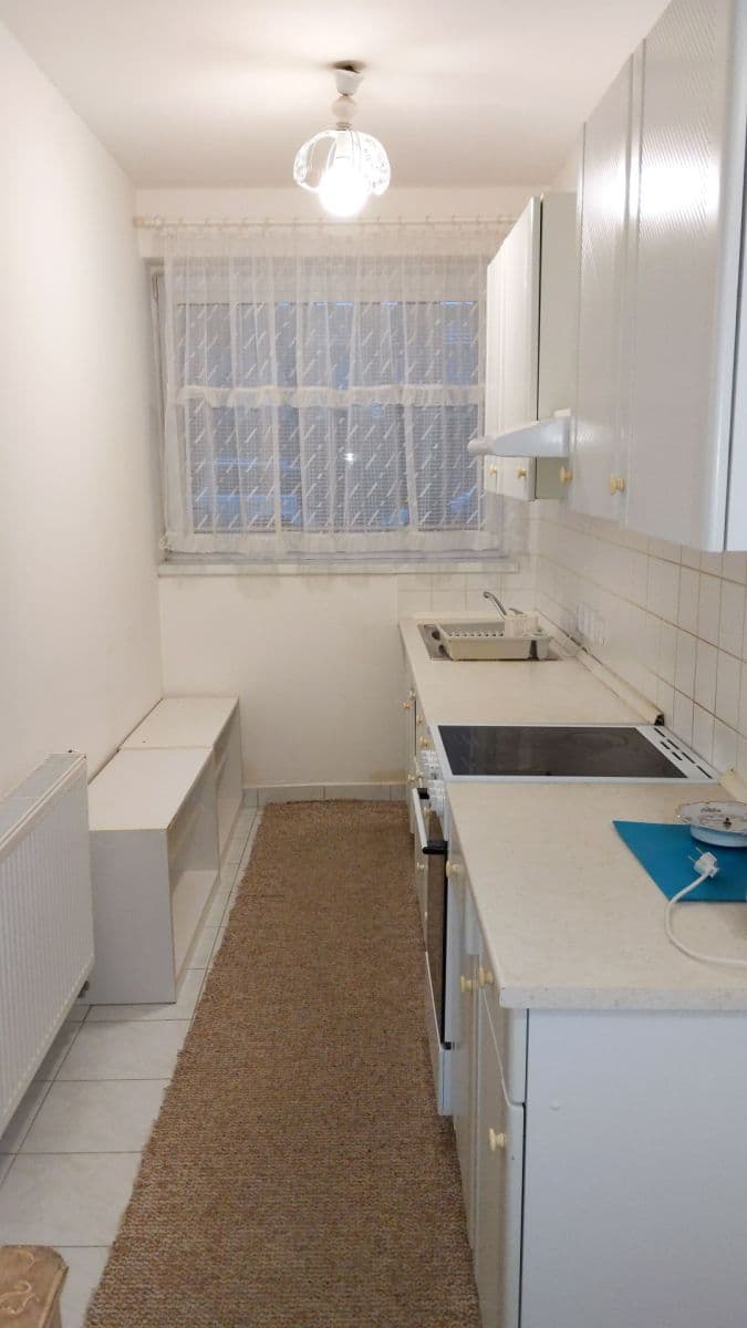 Prenájom bytu 1-izbový 59 m², Jeronýmova, Kolín, Středočeský kraj Prenájom bytu 1-izbový 59 m², Jeronýmova, Kolín, Středočeský kraj