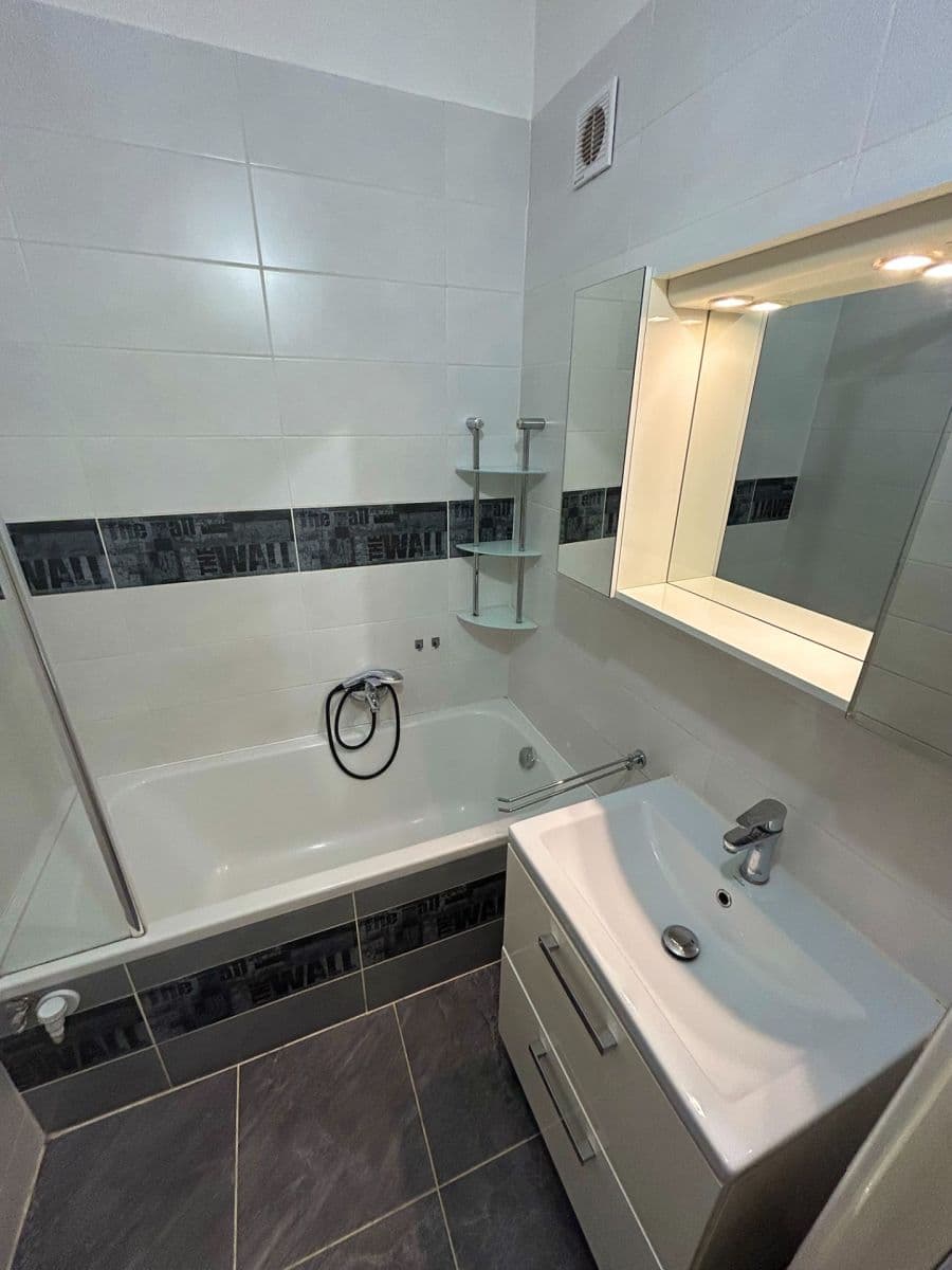 Predaj bytu 2-izbový 56 m², Mánesova, Ostrava, Moravskoslezský kraj Predaj bytu 2-izbový 56 m², Mánesova, Ostrava, Moravskoslezský kraj