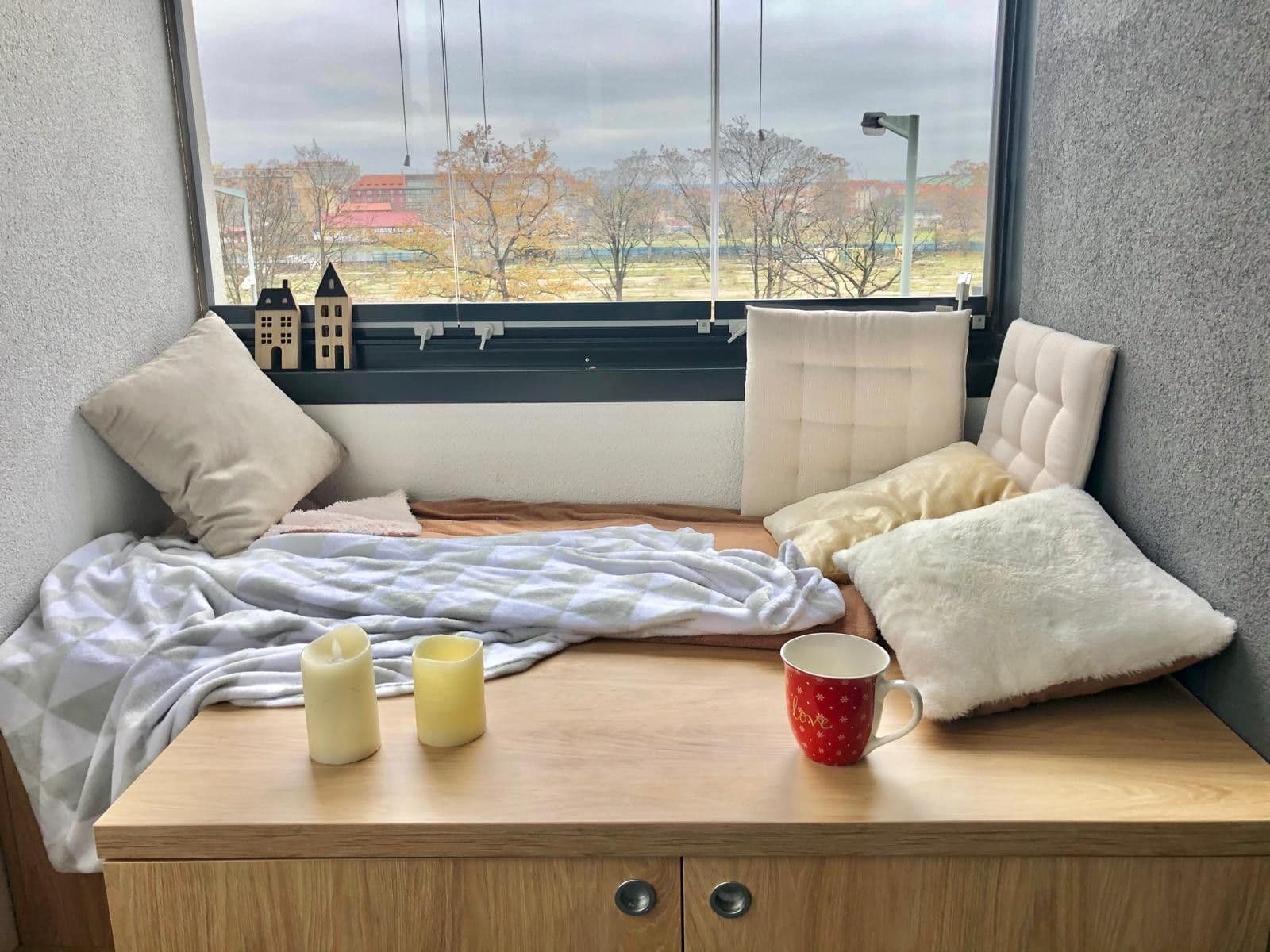 Prenájom bytu 2-izbový 50 m², Argentinská, Praha, Praha Prenájom bytu 2-izbový 50 m², Argentinská, Praha, Praha